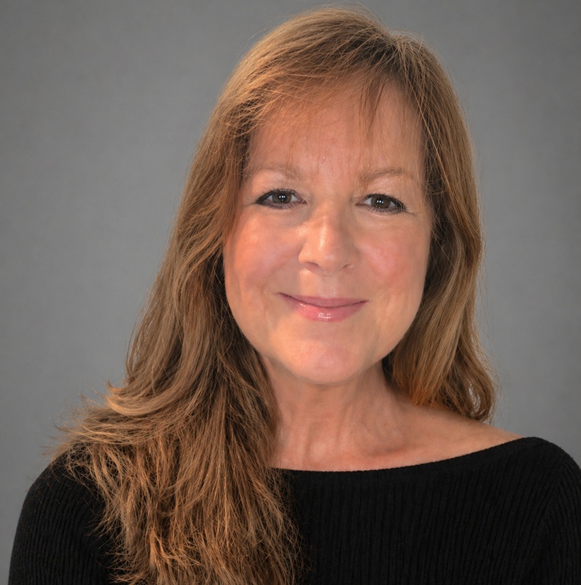 Suzanne Headshot_2c